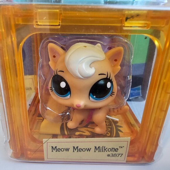 Hasbro Littlest Pet Shop #3877 Meow Meow Milkone Kitten Cat Mini Style Set LPS - Picture 2 of 6